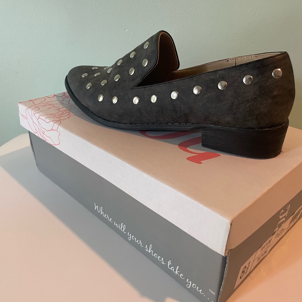Studded loafer gray